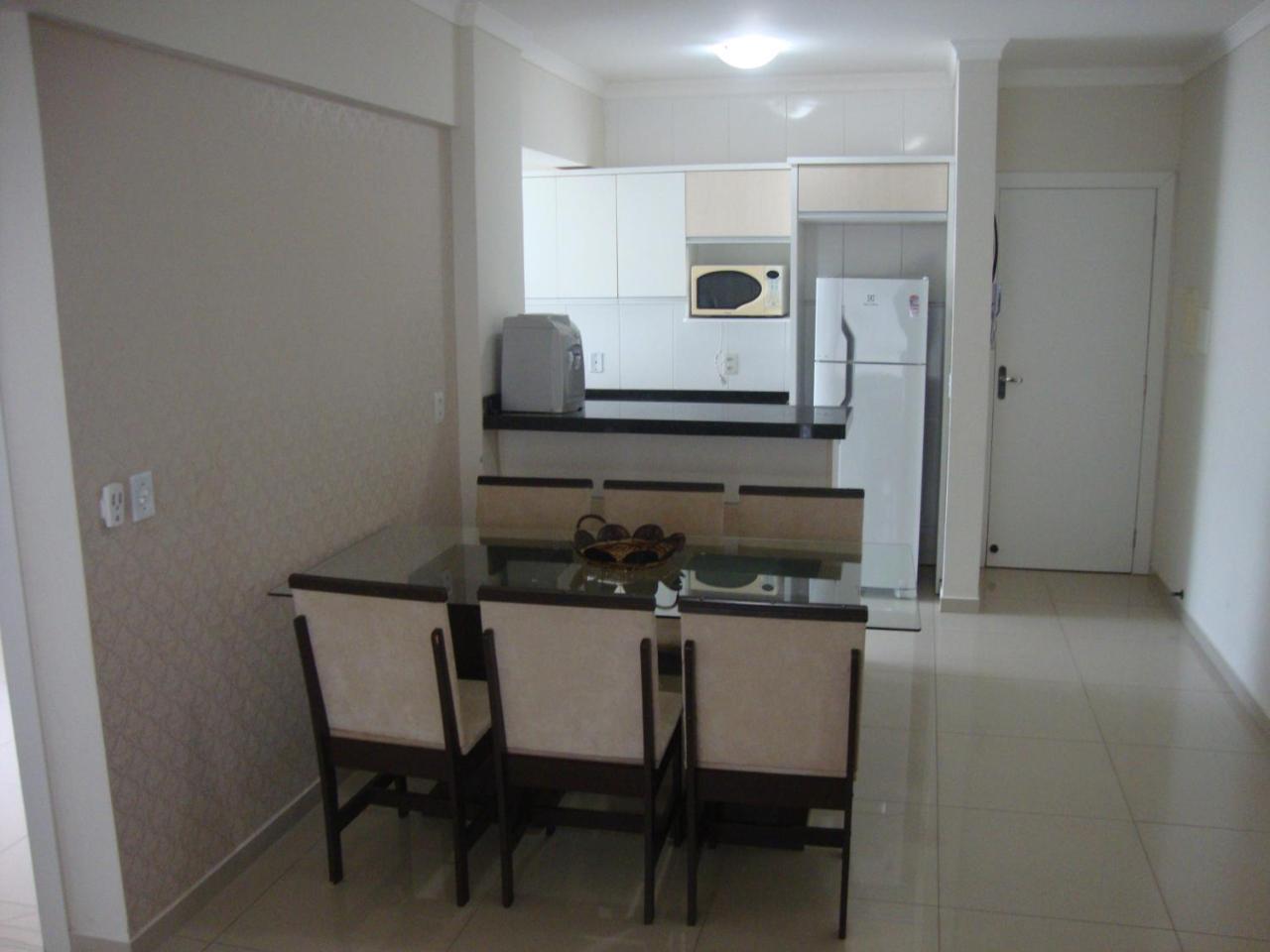Apartamento Aluguel Temporada Бомбиньяс Экстерьер фото