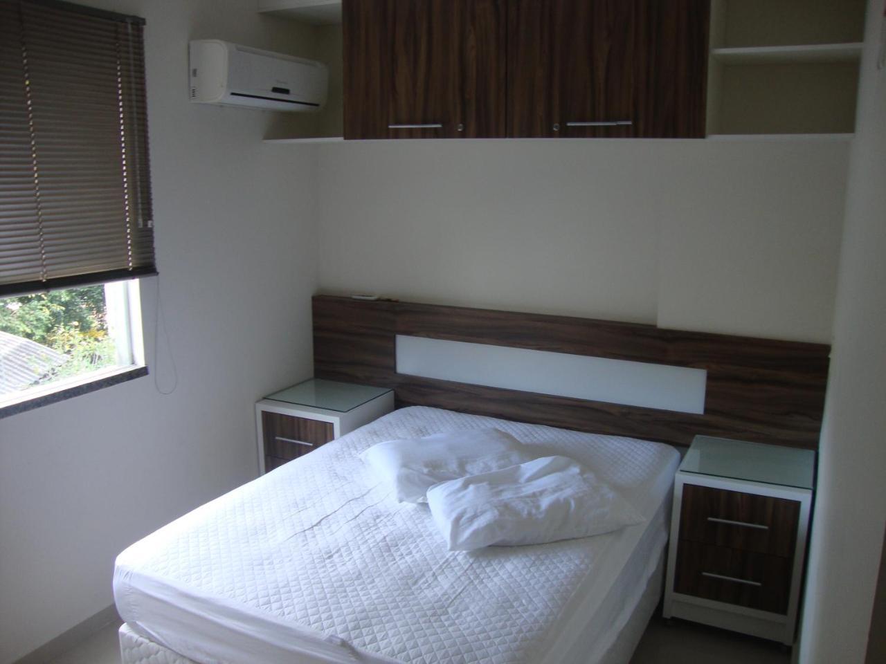 Apartamento Aluguel Temporada Бомбиньяс Экстерьер фото